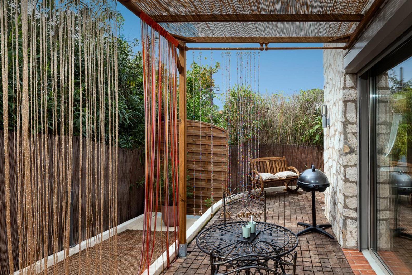 Studio Terrasse La Roulotte Du Tzigane Mandara Beach Antibes Juan-Les-Pins Exterior photo
